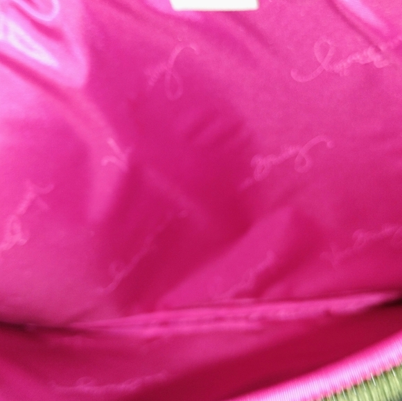 Cosmetic - Picture 2 of 4